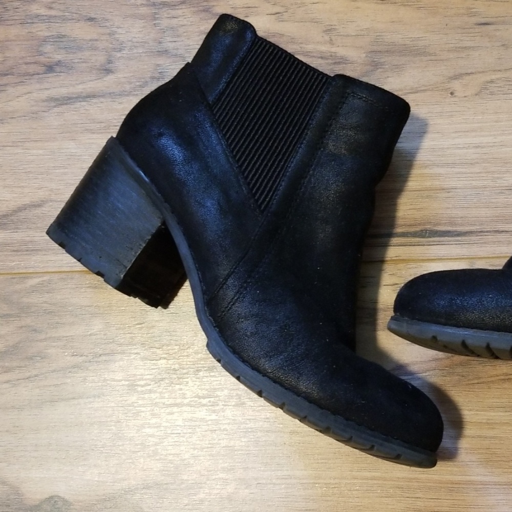 Slip on chunky heel booties